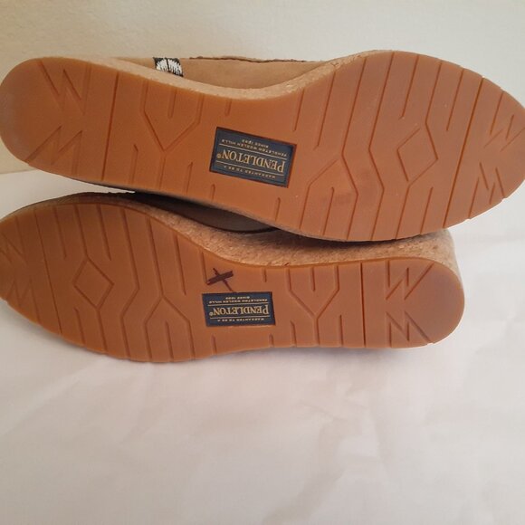 Pendleton Islegate Wedged Ankle Boots NWOT - Picture 10 of 14